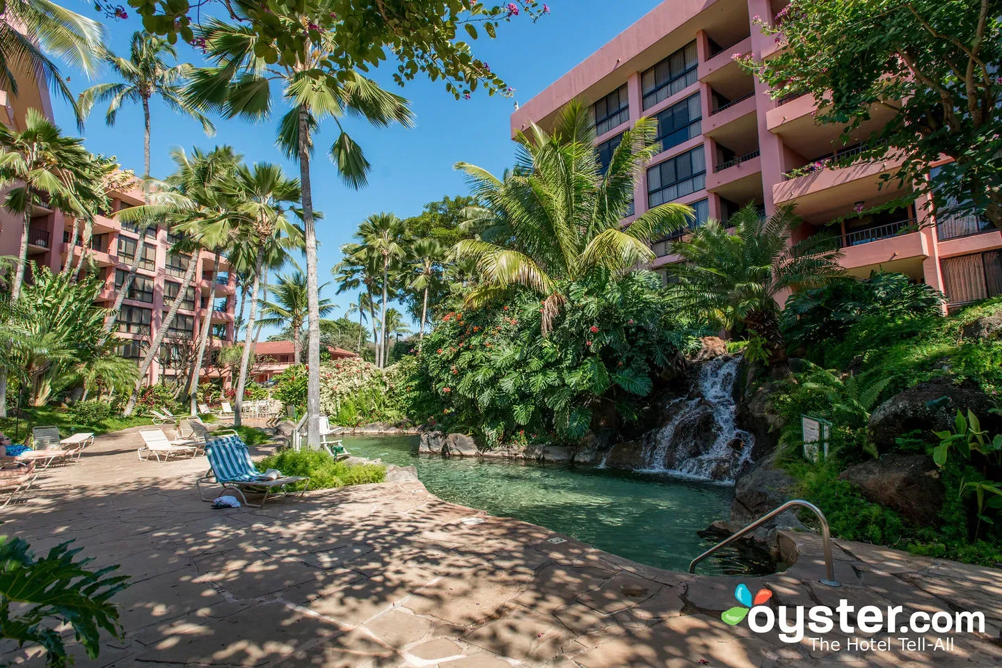 Kahana Falls Review: What To REALLY Expect If You Stay | Oyster.com